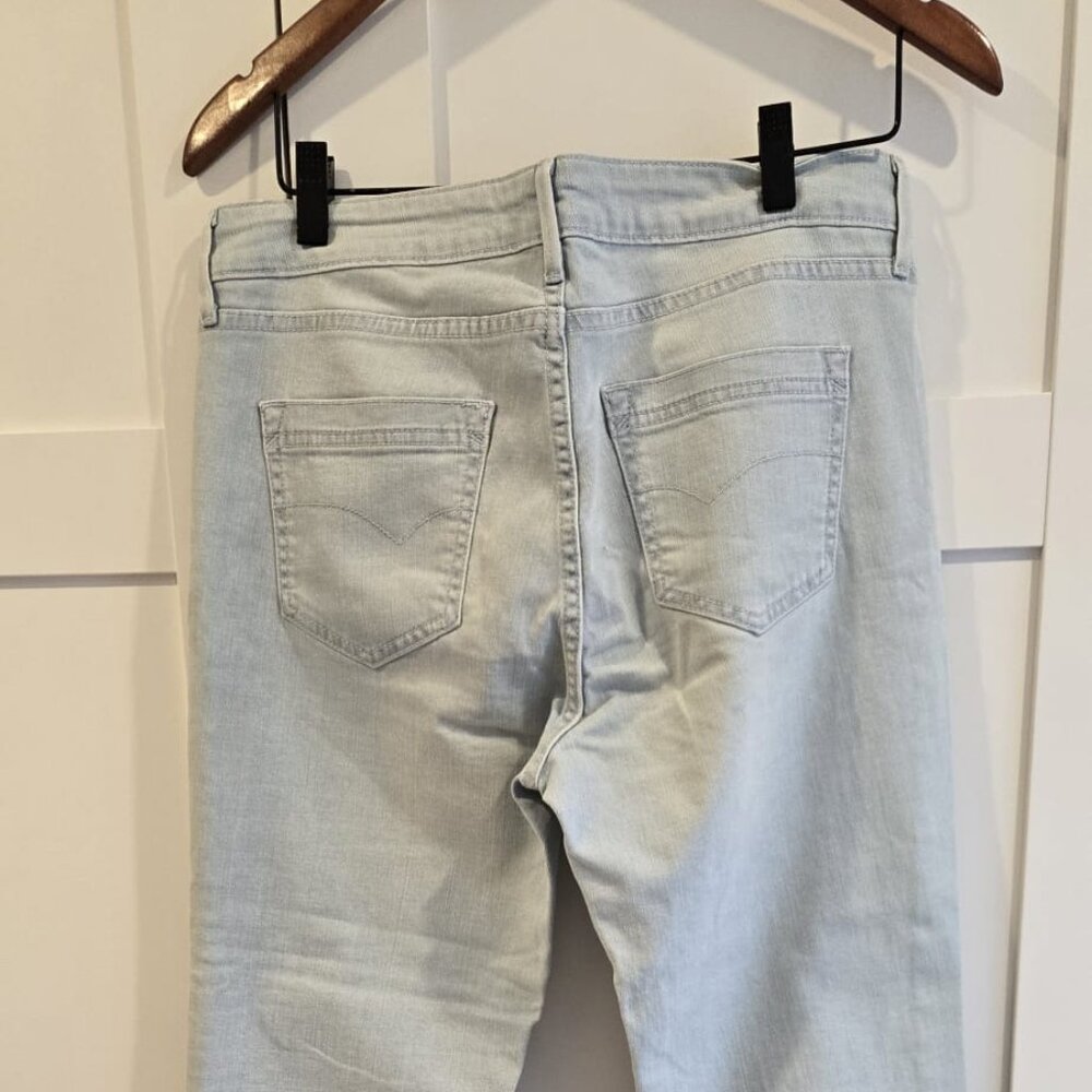 NWT M&S Light Wash Cropped Jeans Low Rise Size UK 12 (US 8) - Picture 7 of 11